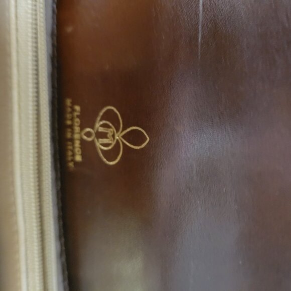 Michelangelo Florence Leather Vintage Handbag, Loved with a few scuffs - Picture 6 of 12